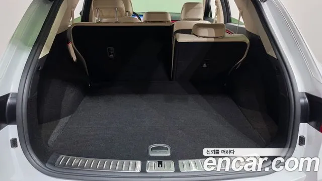 Genesis GV70 — Фото автомобиля 24