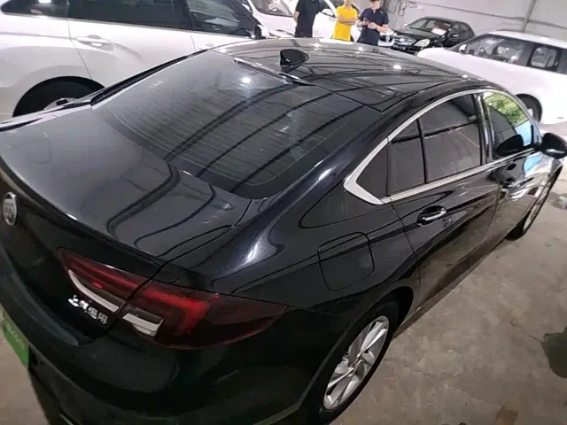 Buick Regal — Фото автомобиля 6