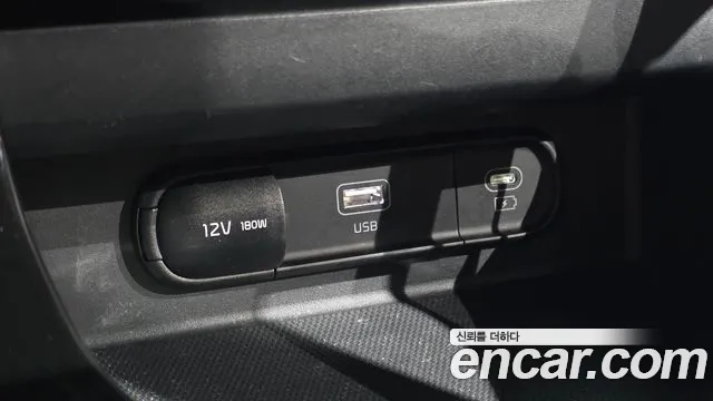 Kia Seltos — Фото автомобиля 19