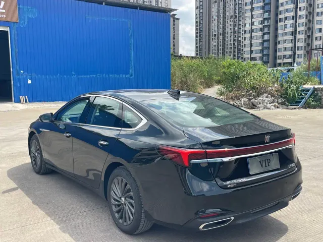 Buick LaCrosse — Фото автомобиля 6