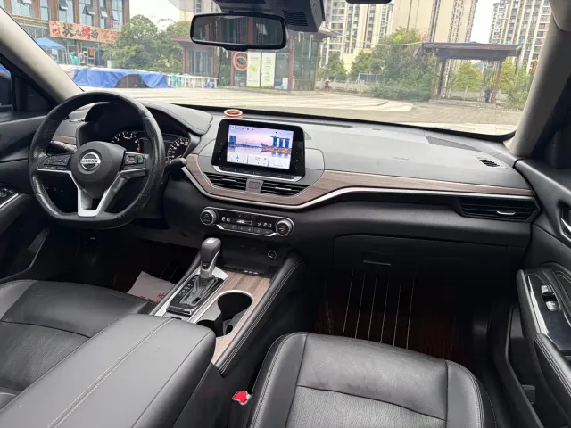 Nissan Teana — Фото автомобиля 11