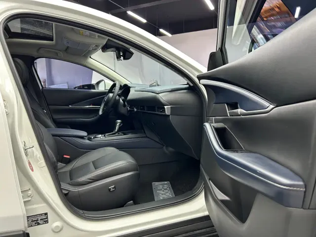 Mazda CX-30 — Фото автомобиля 21