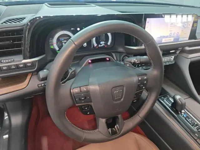 Toyota Crown — Фото автомобиля 9