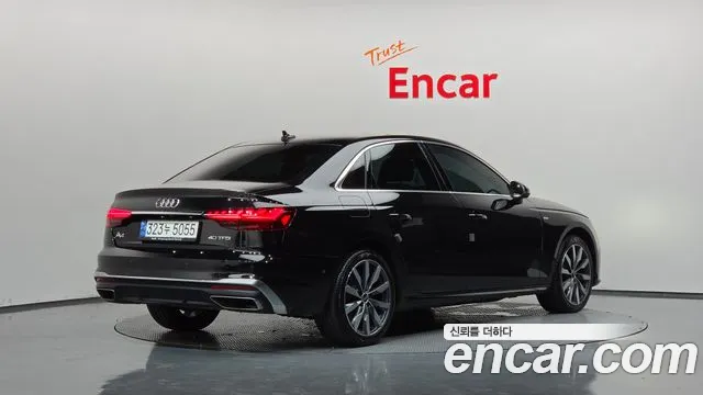 Фотография автомобиля — Audi A4