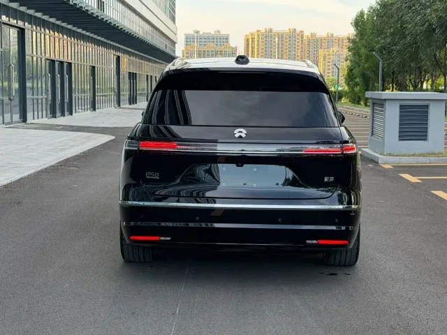 Nio ES8 — Фото автомобиля 5