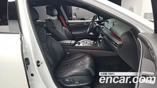 Genesis G80 RG3 — Фото автомобиля 16