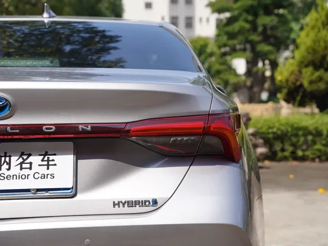 Toyota Avalon — Фото автомобиля 10