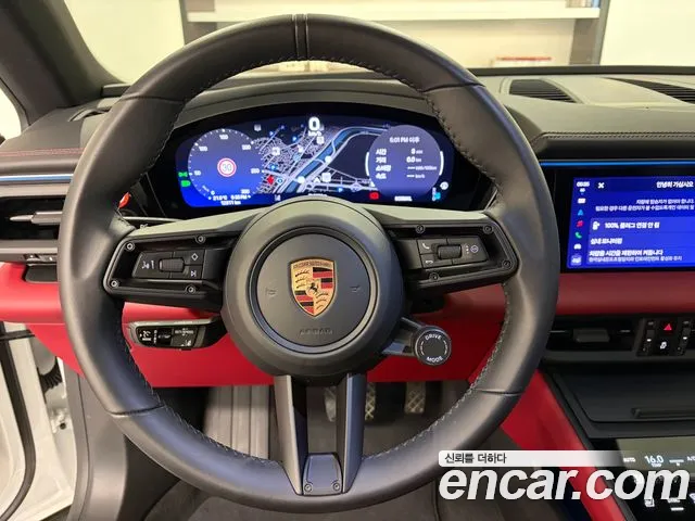 Porsche Macan — Фото автомобиля 11