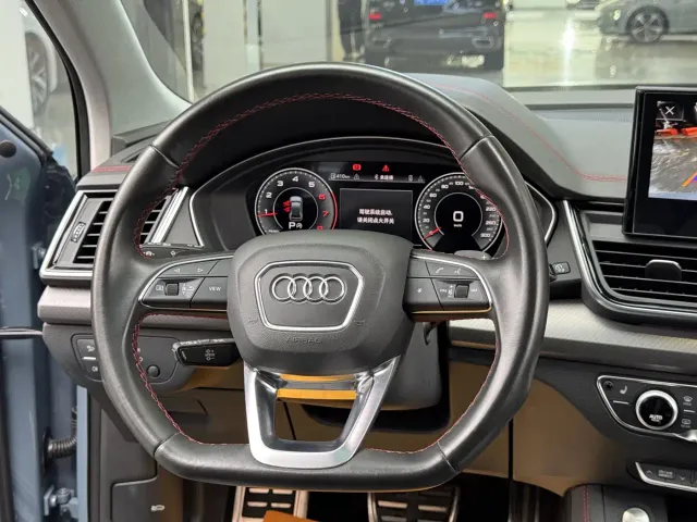 Audi Q5L — Фото автомобиля 14