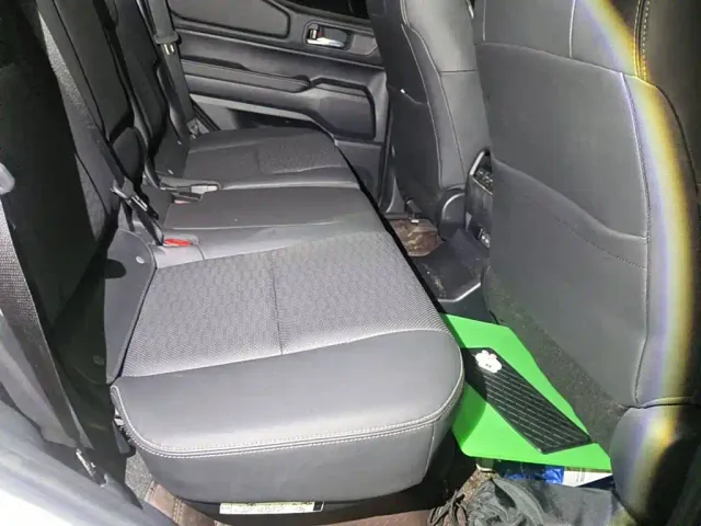 Toyota Prado — Фото автомобиля 11