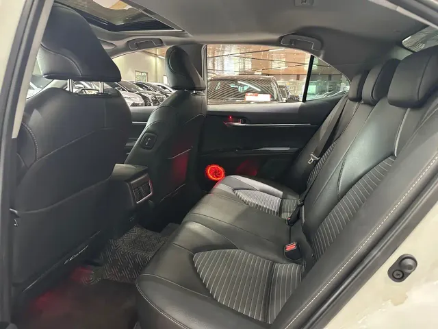 Toyota Camry — Фото автомобиля 11