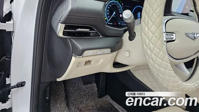 Genesis GV80 — Фото автомобиля 23