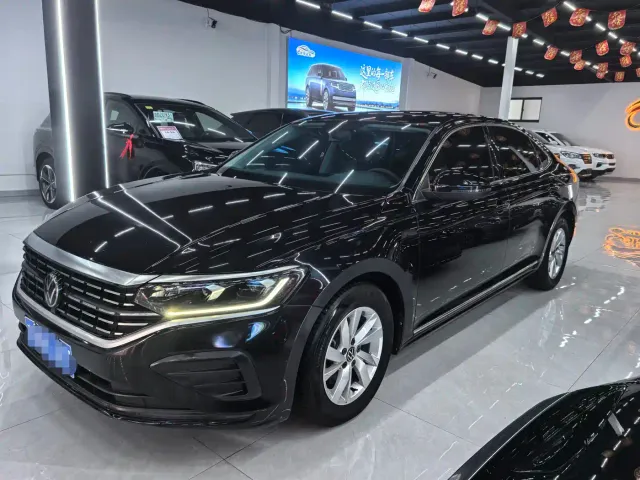 Volkswagen Passat — Фото автомобиля 3
