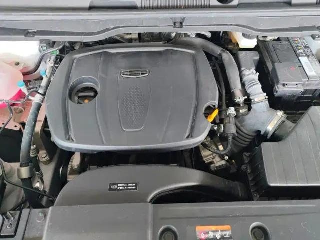 Geely Binyue — Фото автомобиля 10