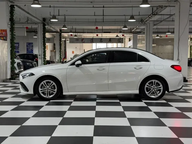 Mercedes-Benz A-Class — Фото автомобиля 6