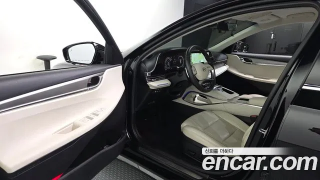 Hyundai Grandeur Новый Grandeur IG — Фото автомобиля 9