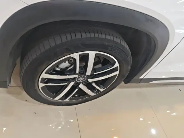 BYD Song L DM-i — Фото автомобиля 22