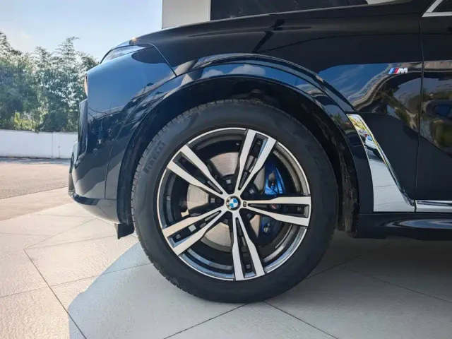 BMW X7 — Фото автомобиля 23