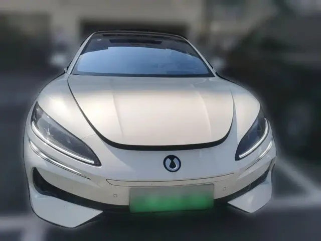 Denza Z9GT — Фото автомобиля 4