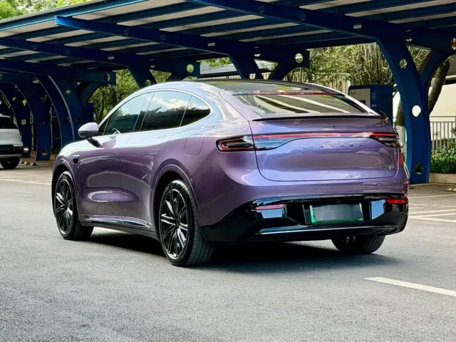Luxeed R7 — Фото автомобиля 6
