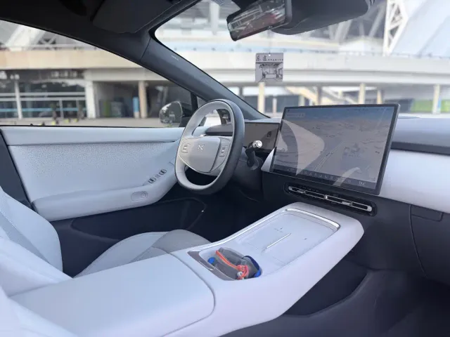 Xpeng P7+ — Фото автомобиля 13