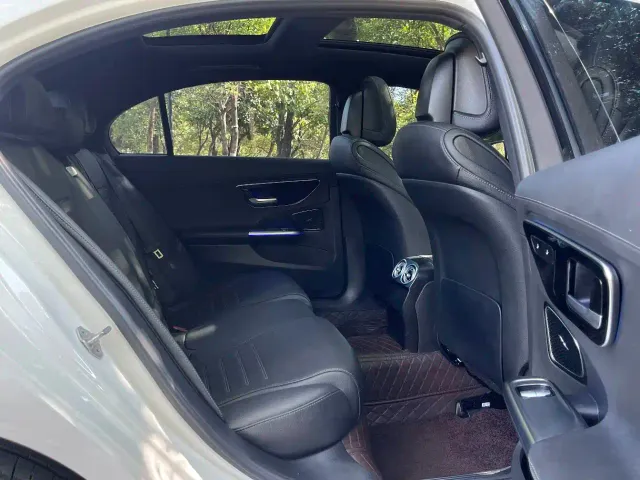 Mercedes-Benz C-Class — Фото автомобиля 10