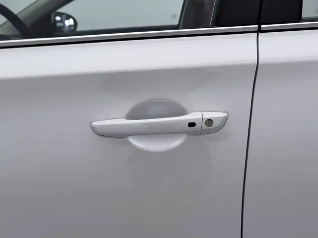 Changan Eado — Фото автомобиля 18