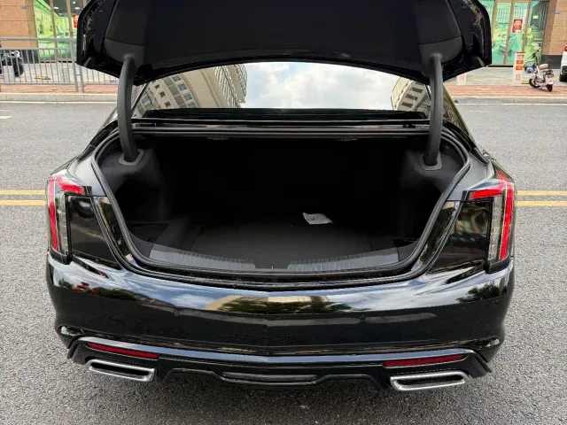 Cadillac CT5 — Фото автомобиля 28
