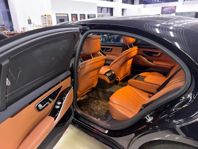 Mercedes-Benz S-Class — Фото автомобиля 5