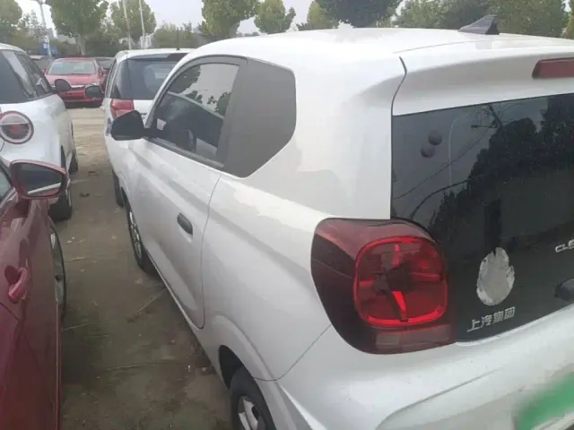 Roewe Clever — Фото автомобиля 4