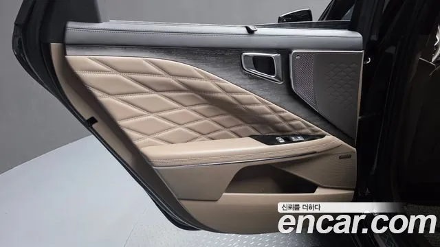 Kia K8 — Фото автомобиля 14