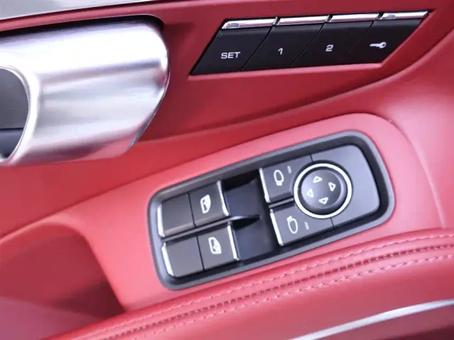 Porsche 718 — Фото автомобиля 17
