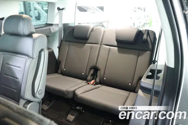 Hyundai Santafe — Фото автомобиля 8