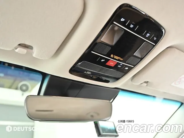 Hyundai Grandeur Grandeur (GN7) 2.5 Бензин 2WD — Фото автомобиля 18