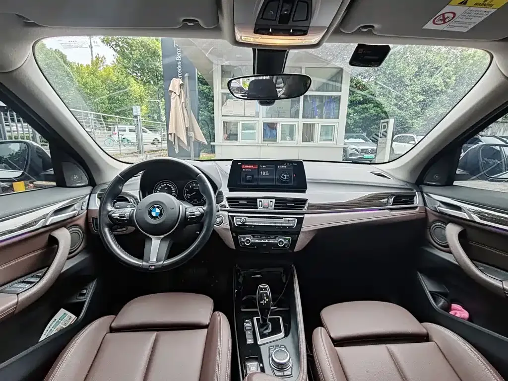 BMW BMW X1 2022 Facelift xDrive25Li Premium Edition — Фото автомобиля 10