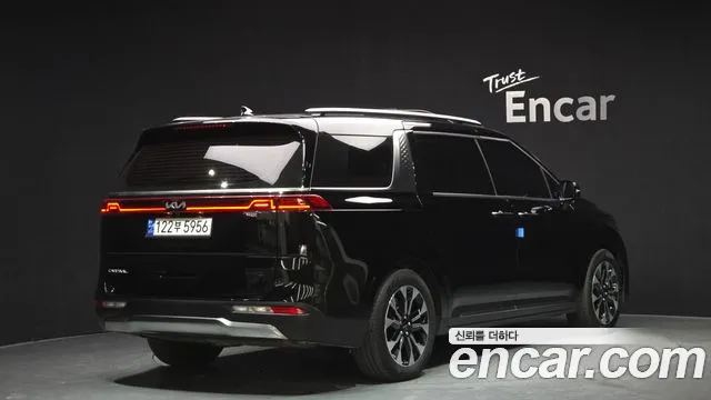 Kia Canival Carnival 4 поколение Дизель 9 мест Signature — Фото автомобиля 2