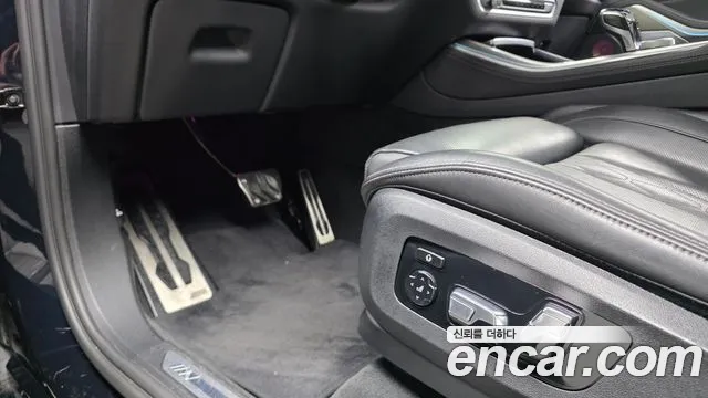 BMW X5 xDrive 40i M Sport — Фото автомобиля 24