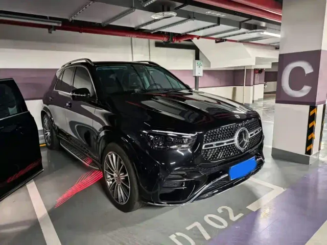 Mercedes-Benz GLE-Class — Фото автомобиля 3