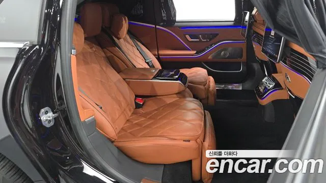 Mercedes-Benz S-Class — Фото автомобиля 10
