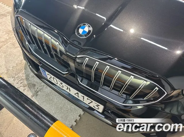 Фотография автомобиля — BMW 5-Series