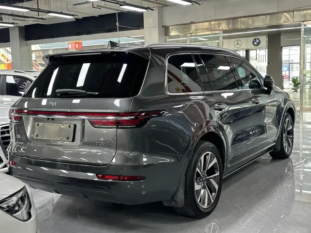 Li Auto ONE — Фото автомобиля 16
