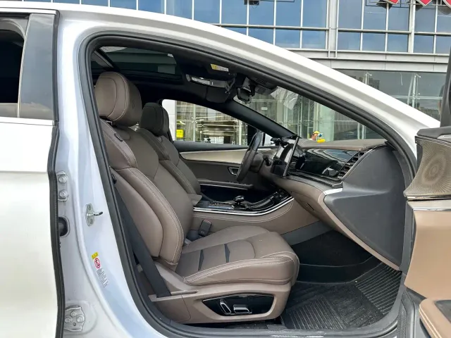 BYD Han — Фото автомобиля 24