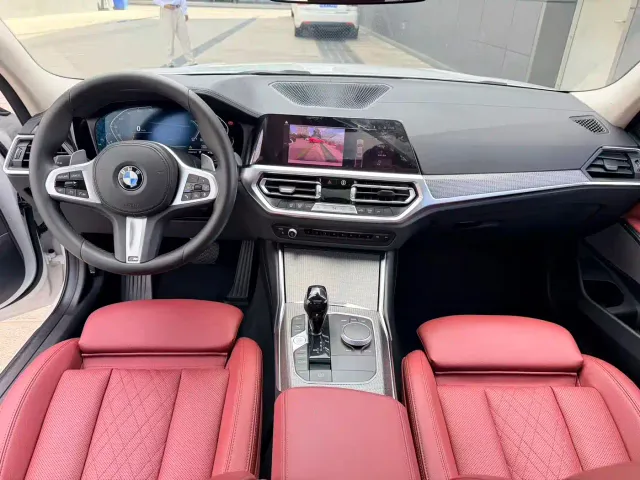 BMW 3 Series — Фото автомобиля 10