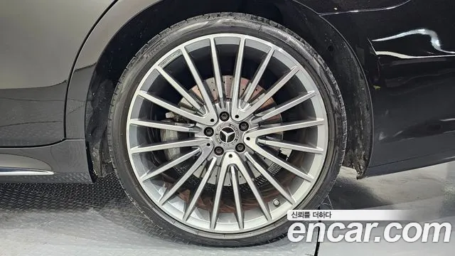 Mercedes-Benz S-Class — Фото автомобиля 6