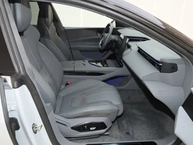 Lotus Emeya — Фото автомобиля 7