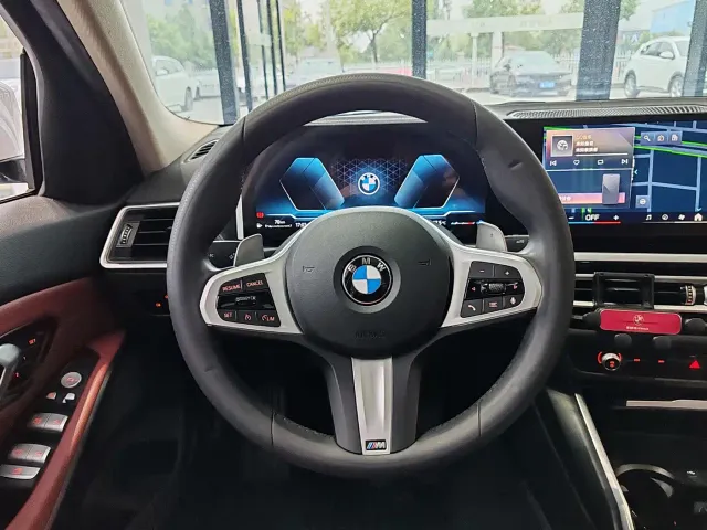 BMW 3 Series — Фото автомобиля 12