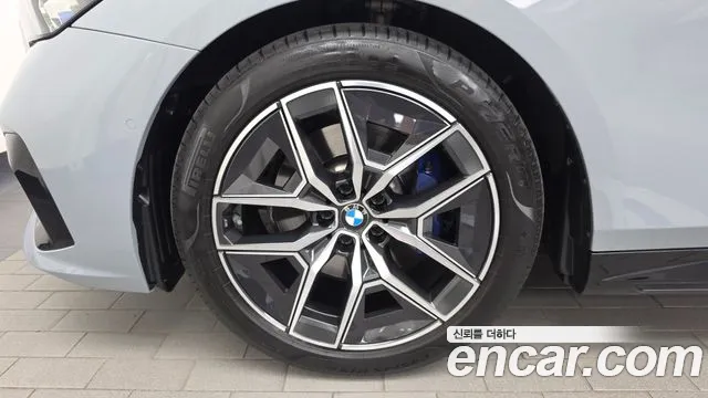 BMW 5 Series G60 — Фото автомобиля 5