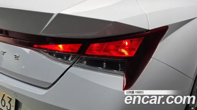 Hyundai Avante — Фото автомобиля 8
