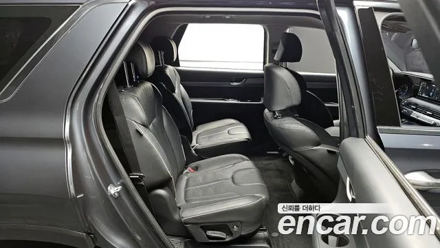 Hyundai Palisade Palisade Дизель 2.2 2WD — Фото автомобиля 11