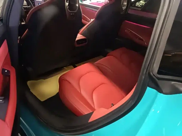 Xiaomi SU7 — Фото автомобиля 16